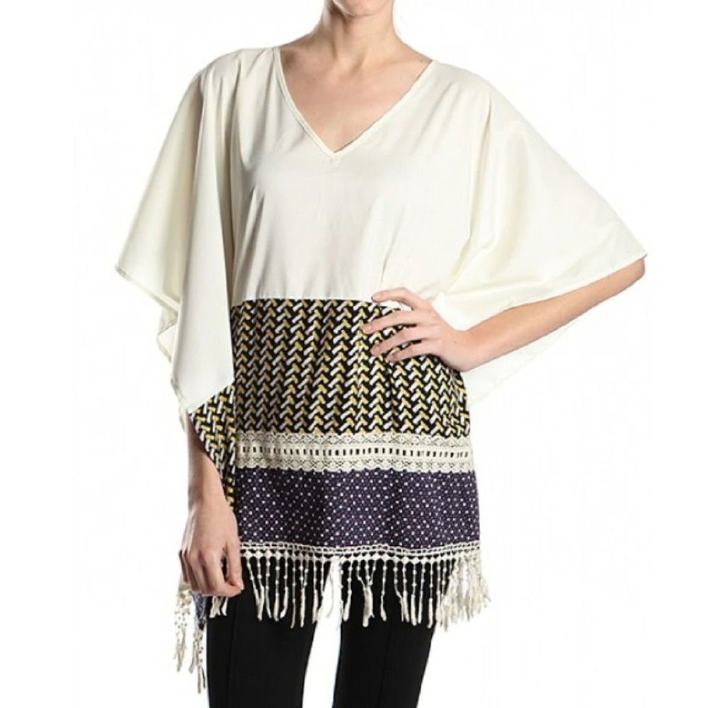 NWT Ryu Cream Crochet Lace Poncho Blouse S M Coastal Grandma Gypsy Whimsigoth